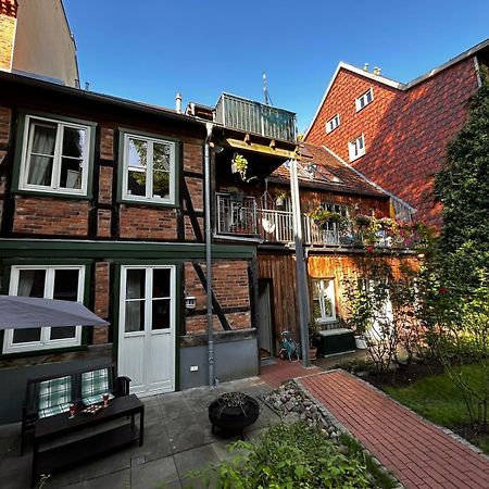 Unterkunft Direkt An Der Schelfkirche ชเวียรีน ภายนอก รูปภาพ